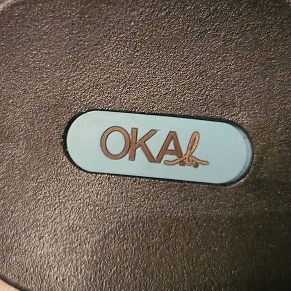 OKAb Black Flip Flops - Picture 2 of 7